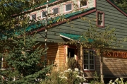 Studio in the gardens at Fiber College.