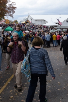 happy yarn-loving crowds