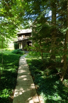 approaching Susan's home in the woods